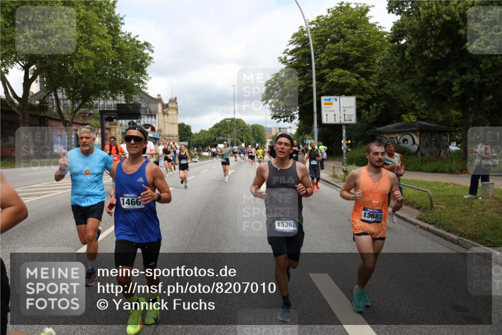 29.06.2025 - hella hamburg halbmarathon Yannick Fuchs http://msf.ph/oto/8207010 29.06.2025 10:44:55 20KM 1461, 1466, 1750, 1817, 2207, 2540, 2880, 3654, 4077, 4816, 5018, 5115, 6027, 6662, 6712, 7052, 7134, 7369, 7397, 7583, 7930, 7932, 8117, 8205, 8261, 8572, 8819, 9057, 11214, 11422, 12016, 12778, 12949, 13008, 13687, 13701, 13808, 13875, 14034, 14125, 14626, 15362, 15395, 15720, 16285, 16291, 17129, 17179, 17221, 17384, 18006, 18182, 18394, 18413, 18489 meine-sportfotos.de