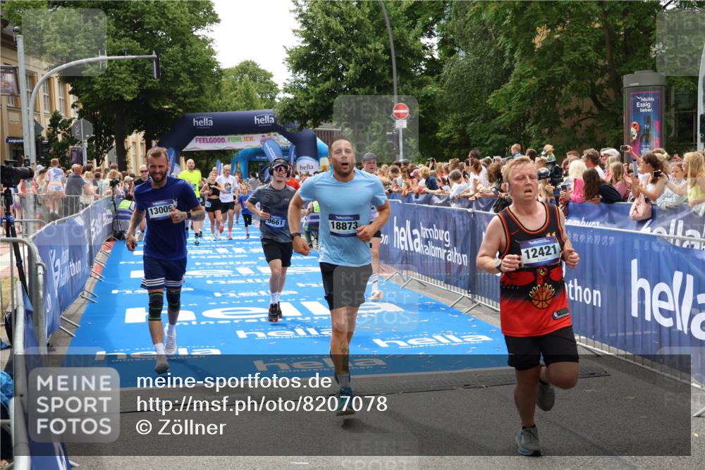 29.06.2025 - hella hamburg halbmarathon Zöllner http://msf.ph/oto/8207078 29.06.2025 10:49:00 Ziel 1381, 1452, 2260, 3213, 3985, 7067, 8821, 8889, 9661, 9695, 12421, 12534, 13009, 13183, 13688, 13976, 18873 meine-sportfotos.de