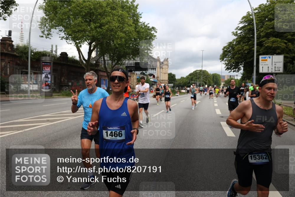 29.06.2025 - hella hamburg halbmarathon Yannick Fuchs http://msf.ph/oto/8207191 29.06.2025 10:44:56 20KM 1461, 1466, 1750, 1817, 2207, 2540, 2880, 3654, 4077, 4816, 5018, 5115, 6027, 6712, 7052, 7134, 7369, 7397, 7583, 7930, 7932, 8117, 8205, 8261, 8819, 9057, 10215, 11214, 11422, 12016, 12778, 12949, 13008, 13687, 13701, 13808, 13875, 14034, 14125, 14626, 15362, 15395, 15720, 16285, 16291, 17129, 17179, 17221, 17384, 17823, 18006, 18182, 18394, 18413, 18489 meine-sportfotos.de