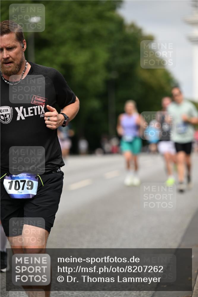 29.06.2025 - hella hamburg halbmarathon Dr. Thomas Lammeyer http://msf.ph/oto/8207262 29.06.2025 10:12:08 Kennedybrücke 1079, 1173, 1427, 2032, 3328, 3922, 4228, 4864, 5347, 6100, 7019, 7476, 9071, 9338 meine-sportfotos.de