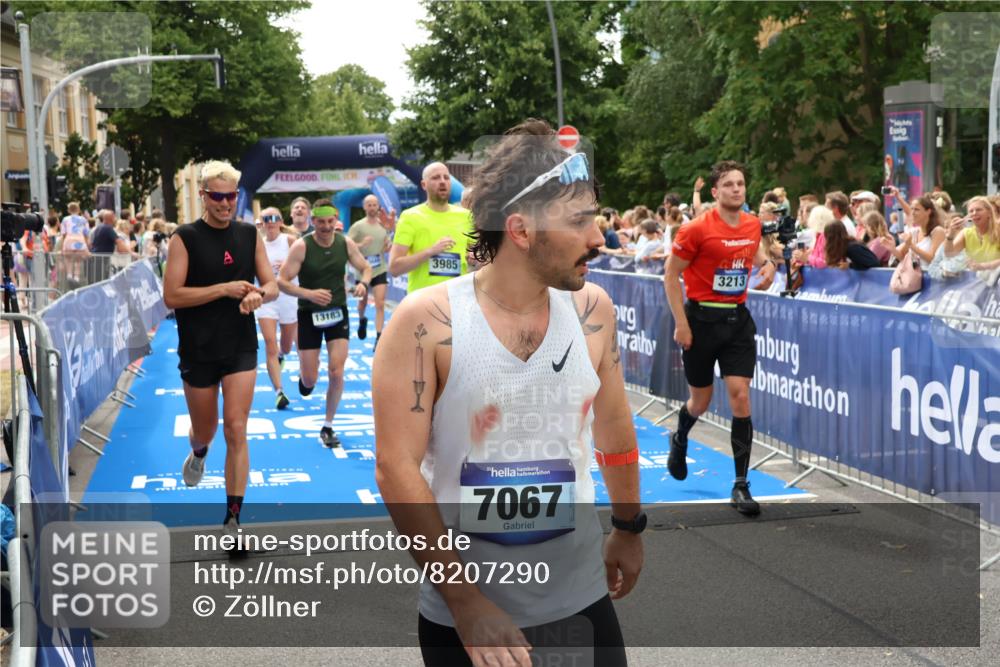 29.06.2025 - hella hamburg halbmarathon Zöllner http://msf.ph/oto/8207290 29.06.2025 10:49:05 Ziel 1381, 1452, 2260, 3213, 3985, 4847, 4890, 7297, 8302, 8821, 8889, 9695, 12534, 13183, 13614, 13688, 16627, 17632 meine-sportfotos.de