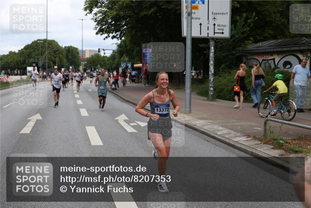 29.06.2025 - hella hamburg halbmarathon Yannick Fuchs http://msf.ph/oto/8207353 29.06.2025 10:32:15 20KM 1290, 1505, 2196, 2404, 3480, 3790, 5042, 5791, 5923, 6047, 6458, 9017, 9944, 10190, 10451, 10922, 11106, 11423, 12739, 12900, 13148, 13372, 13595, 15410, 15888, 16992, 17726, 18103, 18193, 18216, 18357, 18986 meine-sportfotos.de
