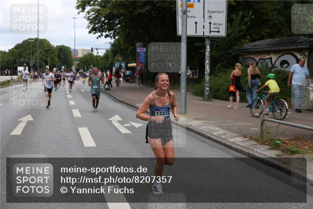 29.06.2025 - hella hamburg halbmarathon Yannick Fuchs http://msf.ph/oto/8207357 29.06.2025 10:32:15 20KM 1290, 1505, 2196, 2404, 3480, 3790, 5042, 5791, 5923, 6047, 6458, 9017, 9944, 10190, 10451, 10922, 11106, 11423, 12739, 12900, 13148, 13372, 13595, 15410, 15888, 16992, 17726, 18103, 18193, 18216, 18357, 18986 meine-sportfotos.de