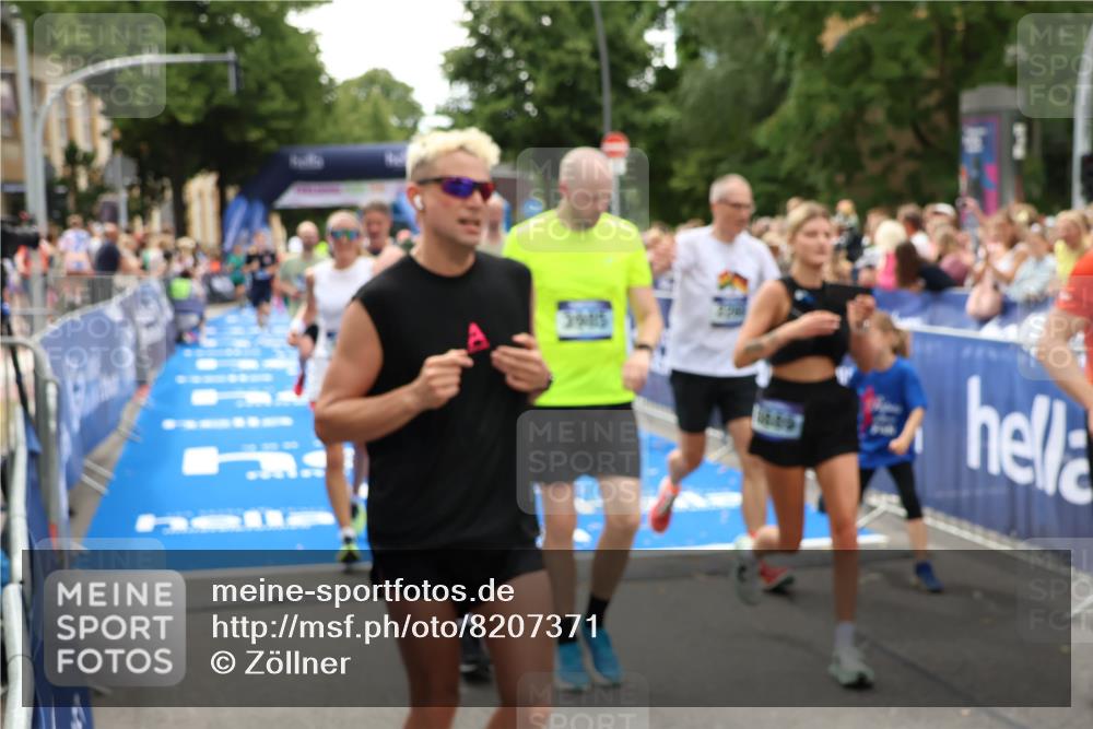 29.06.2025 - hella hamburg halbmarathon Zöllner http://msf.ph/oto/8207371 29.06.2025 10:49:06 Ziel 1381, 1452, 2260, 3985, 4832, 4847, 4890, 7297, 8302, 8821, 8889, 9695, 13183, 13614, 13688, 16627, 17632 meine-sportfotos.de