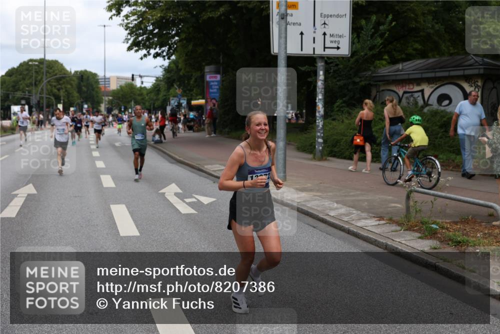 29.06.2025 - hella hamburg halbmarathon Yannick Fuchs http://msf.ph/oto/8207386 29.06.2025 10:32:15 20KM 1290, 1505, 2196, 2404, 3480, 3790, 5042, 5791, 5923, 6047, 6458, 9017, 9944, 10190, 10451, 10922, 11106, 11423, 12739, 12900, 13148, 13372, 13595, 15410, 15888, 16992, 17726, 18103, 18193, 18216, 18357, 18986 meine-sportfotos.de