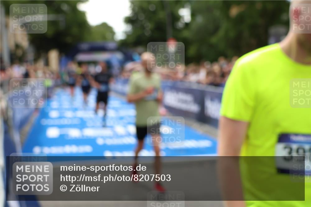 29.06.2025 - hella hamburg halbmarathon Zöllner http://msf.ph/oto/8207503 29.06.2025 10:49:09 Ziel 4832, 4847, 4890, 6389, 7297, 8302, 8821, 10184, 13614, 16414, 16627, 17173, 17632, 18598, 18842 meine-sportfotos.de