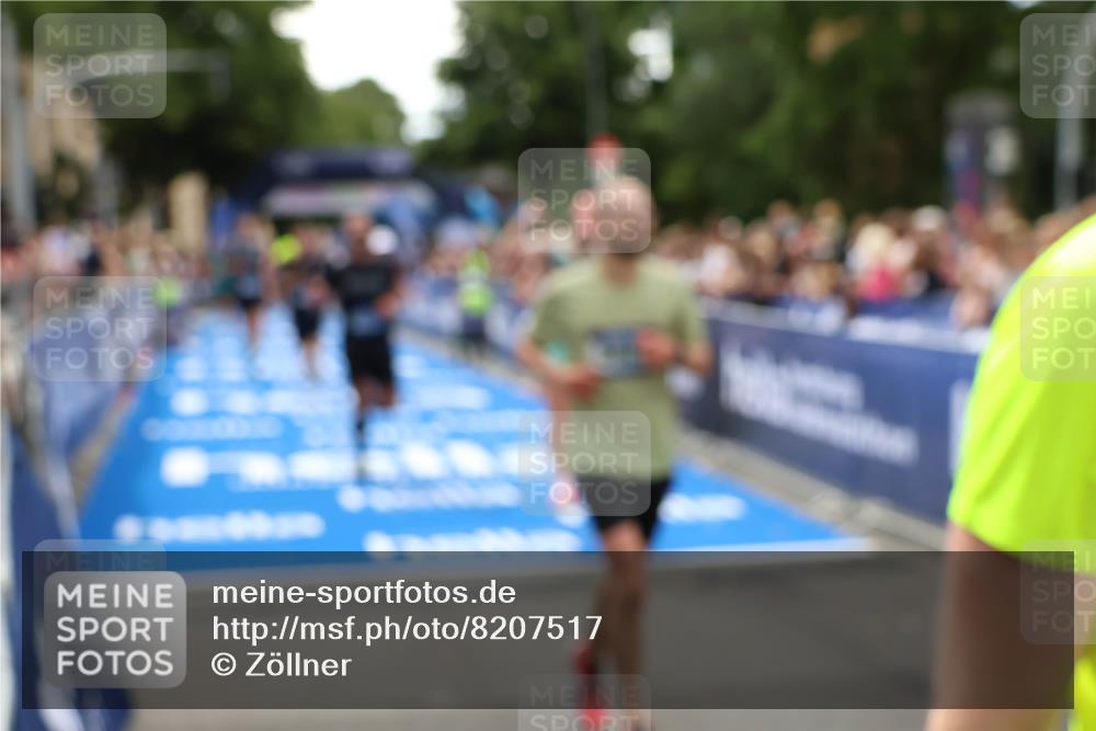 29.06.2025 - hella hamburg halbmarathon Zöllner http://msf.ph/oto/8207517 29.06.2025 10:49:09 Ziel 4832, 4847, 4890, 6389, 7297, 8302, 8821, 10184, 13614, 16414, 16627, 17173, 17632, 18598, 18842 meine-sportfotos.de
