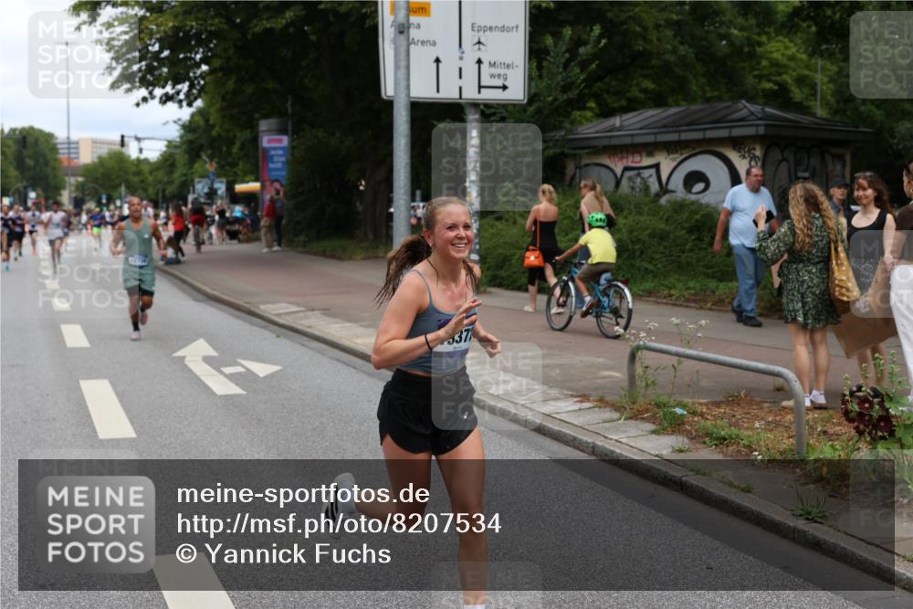 29.06.2025 - hella hamburg halbmarathon Yannick Fuchs http://msf.ph/oto/8207534 29.06.2025 10:32:15 20KM 1290, 1505, 2196, 2404, 3480, 3790, 5042, 5791, 5923, 6047, 6458, 9017, 9944, 10190, 10451, 10922, 11106, 11423, 12739, 12900, 13148, 13372, 13595, 15410, 15888, 16992, 17726, 18103, 18193, 18216, 18357, 18986 meine-sportfotos.de