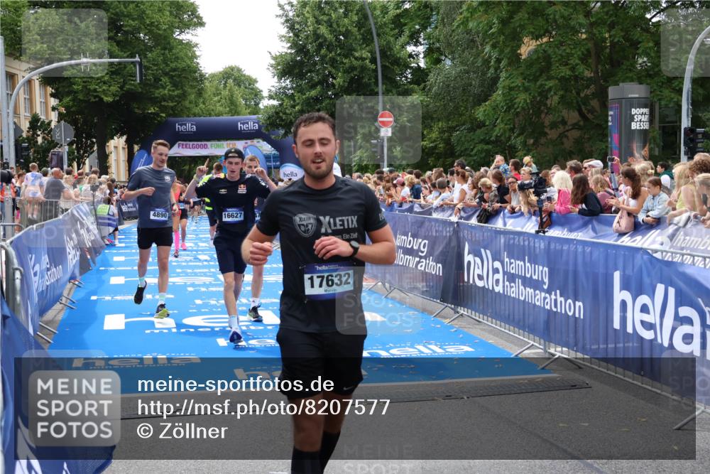 29.06.2025 - hella hamburg halbmarathon Zöllner http://msf.ph/oto/8207577 29.06.2025 10:49:11 Ziel 4832, 4847, 4890, 6389, 8302, 10184, 13614, 15523, 16414, 16627, 16731, 17173, 17632, 18598, 18842 meine-sportfotos.de