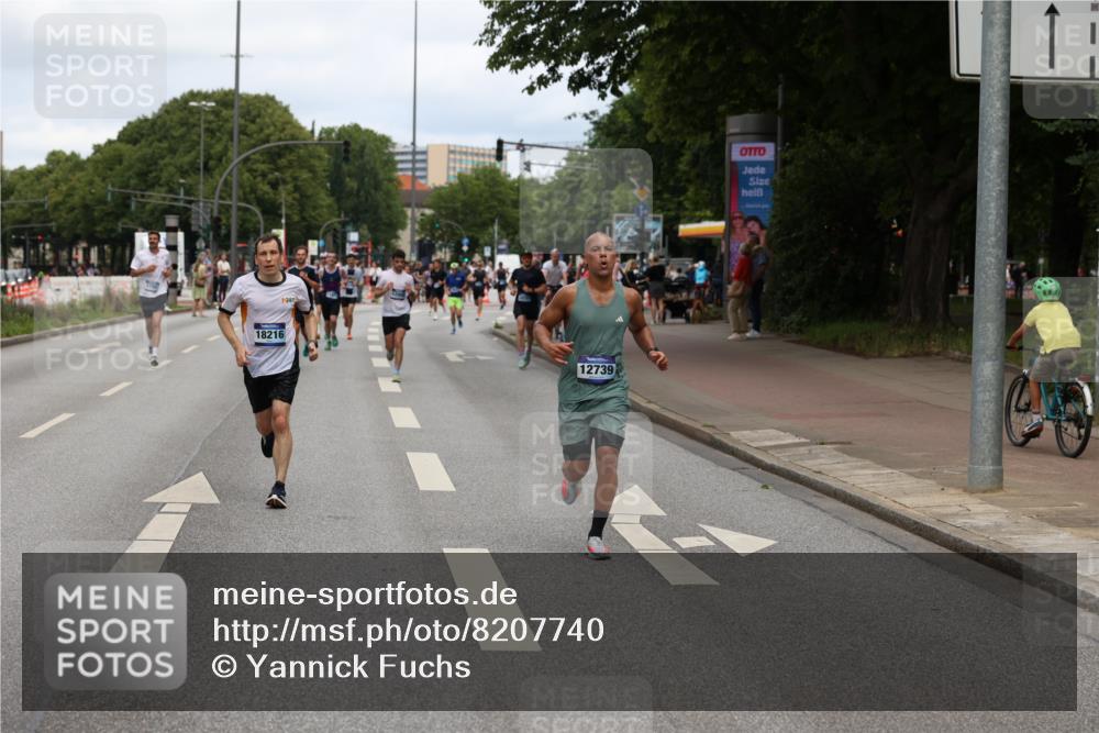 29.06.2025 - hella hamburg halbmarathon Yannick Fuchs http://msf.ph/oto/8207740 29.06.2025 10:32:16 20KM 1290, 1505, 2196, 2404, 3480, 3790, 5042, 5791, 5923, 6047, 9017, 9944, 10190, 10451, 10922, 11106, 11423, 12739, 12900, 13148, 13372, 13595, 15410, 15888, 17726, 18103, 18193, 18216, 18357, 18986 meine-sportfotos.de