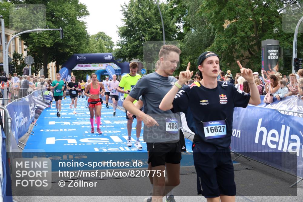29.06.2025 - hella hamburg halbmarathon Zöllner http://msf.ph/oto/8207751 29.06.2025 10:49:14 Ziel 2013, 4832, 6389, 8112, 10184, 15523, 16369, 16414, 16731, 17173, 18598, 18842 meine-sportfotos.de