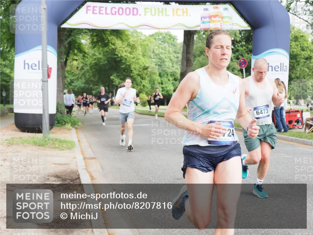 29.06.2025 - hella hamburg halbmarathon MichiJ http://msf.ph/oto/8207816 29.06.2025 10:22:42 Zwischen KM18-KM19 1910, 1959, 2836, 6473, 8956, 14975, 16148, 16724, 16755, 18455, 18731 meine-sportfotos.de