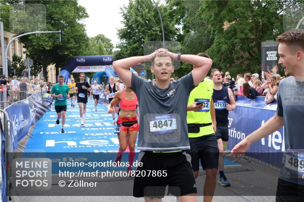 29.06.2025 - hella hamburg halbmarathon Zöllner http://msf.ph/oto/8207865 29.06.2025 10:49:15 Ziel 2013, 4832, 6389, 8112, 9348, 10184, 13450, 15523, 16369, 16414, 16731, 17173, 18598, 18842 meine-sportfotos.de