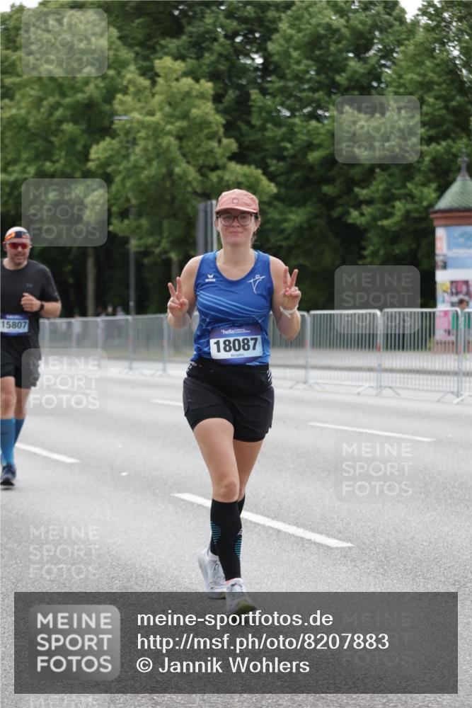 29.06.2025 - hella hamburg halbmarathon Jannik Wohlers http://msf.ph/oto/8207883 29.06.2025 10:26:10 Lombardsbrücke 1300, 2643, 4507, 4509, 4844, 6905, 7929, 8079, 8357, 9186, 11270, 12126, 13264, 14930, 15807, 16788, 17300, 17675, 18074, 18087 meine-sportfotos.de