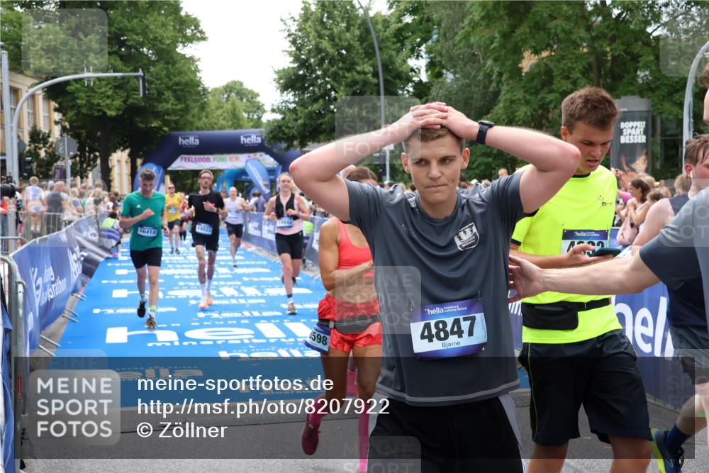 29.06.2025 - hella hamburg halbmarathon Zöllner http://msf.ph/oto/8207922 29.06.2025 10:49:16 Ziel 2013, 6389, 8112, 9348, 10053, 10184, 13450, 15523, 16369, 16414, 16731, 17173, 18598, 18842 meine-sportfotos.de