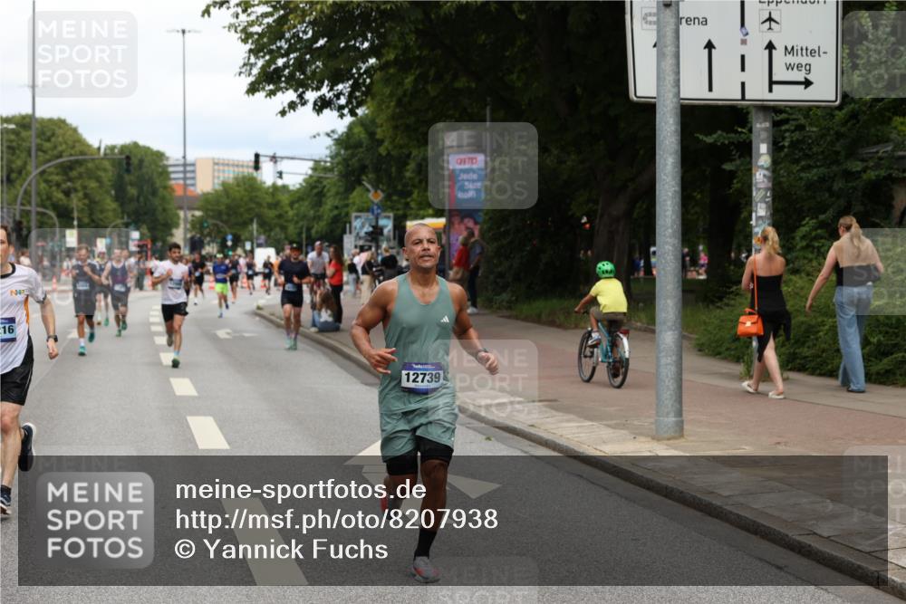 29.06.2025 - hella hamburg halbmarathon Yannick Fuchs http://msf.ph/oto/8207938 29.06.2025 10:32:17 20KM 1290, 1505, 2404, 3480, 3790, 5042, 5791, 5923, 6047, 9017, 9944, 10190, 10451, 10922, 11106, 11423, 12739, 12900, 13148, 13372, 13595, 13900, 15410, 15888, 17726, 18103, 18193, 18216, 18277, 18357, 18986 meine-sportfotos.de