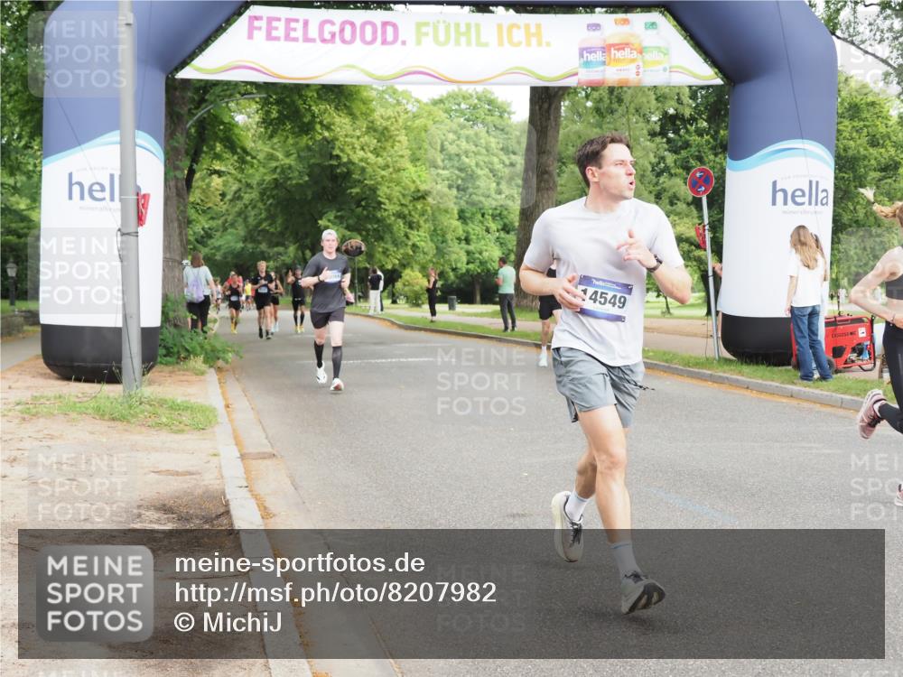 29.06.2025 - hella hamburg halbmarathon MichiJ http://msf.ph/oto/8207982 29.06.2025 10:22:44 Zwischen KM18-KM19 1959, 2836, 6473, 8956, 12290, 13066, 14549, 14975, 16148, 16724, 18455, 18731 meine-sportfotos.de