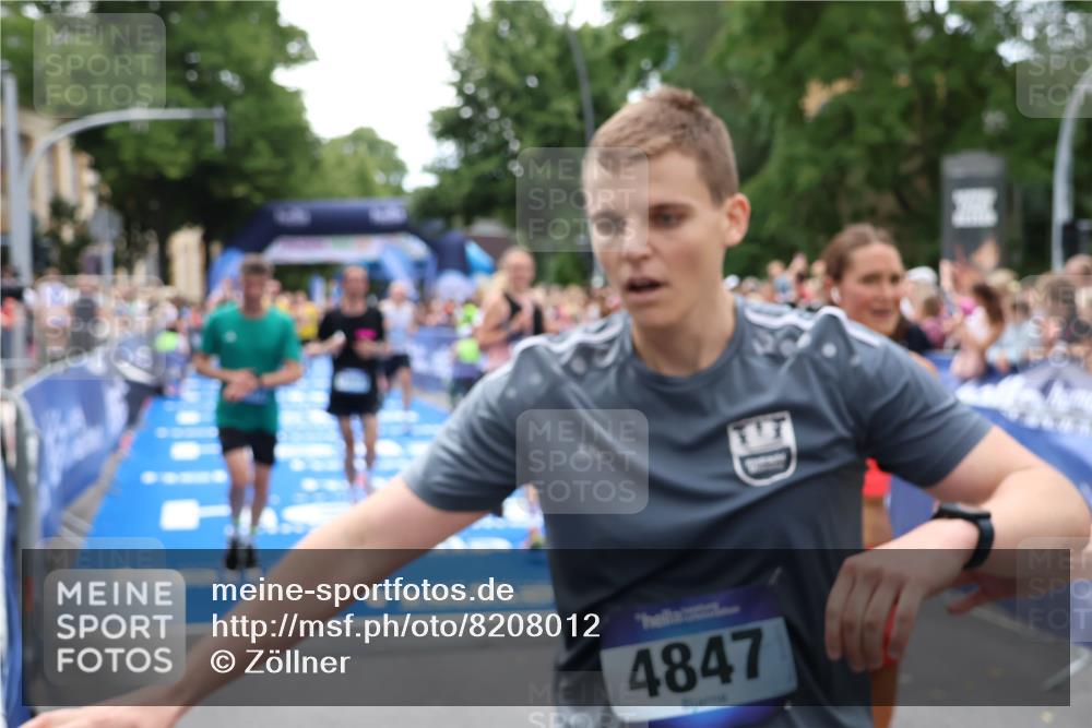 29.06.2025 - hella hamburg halbmarathon Zöllner http://msf.ph/oto/8208012 29.06.2025 10:49:17 Ziel 2013, 6158, 6389, 8112, 9348, 10053, 10184, 13450, 15523, 16369, 16414, 16731, 18842 meine-sportfotos.de