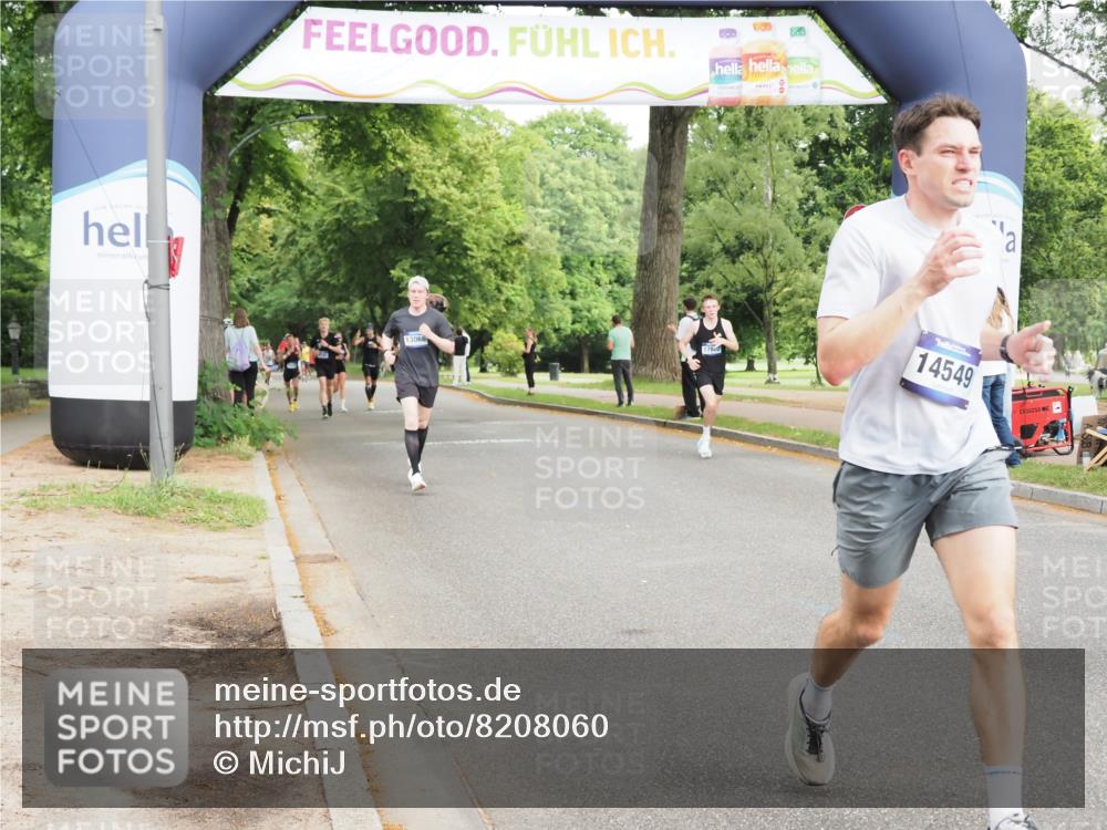 29.06.2025 - hella hamburg halbmarathon MichiJ http://msf.ph/oto/8208060 29.06.2025 10:22:44 Zwischen KM18-KM19 1959, 2836, 6473, 8956, 12290, 13066, 14549, 14975, 16148, 16724, 18455, 18731 meine-sportfotos.de