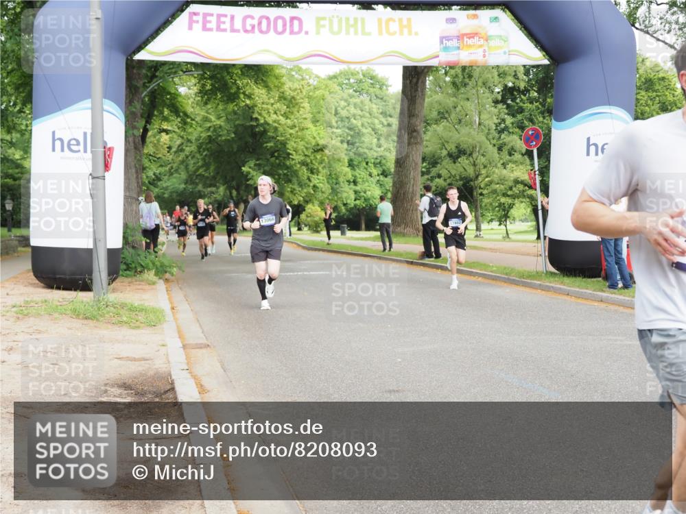 29.06.2025 - hella hamburg halbmarathon MichiJ http://msf.ph/oto/8208093 29.06.2025 10:22:45 Zwischen KM18-KM19 1959, 2836, 6473, 8956, 12290, 13066, 14549, 14975, 16148, 16724, 18455, 18731 meine-sportfotos.de