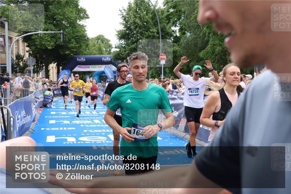 29.06.2025 - hella hamburg halbmarathon Zöllner http://msf.ph/oto/8208148 29.06.2025 10:49:19 Ziel 2013, 6158, 8112, 9348, 10053, 10189, 13450, 14526, 15523, 16369, 16731 meine-sportfotos.de