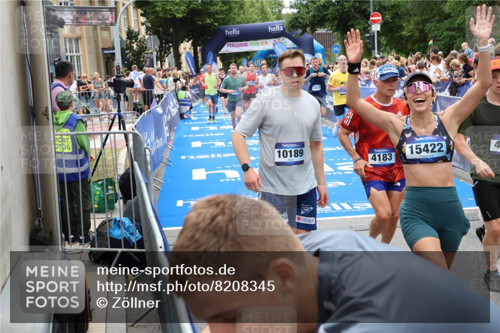 29.06.2025 - hella hamburg halbmarathon Zöllner http://msf.ph/oto/8208345 29.06.2025 10:49:29 Ziel 1342, 1476, 2878, 4183, 4185, 8437, 8813, 11339, 11779, 11819, 12670, 13269, 14838, 15422, 15784, 15894, 15966, 16891, 18476, 18887, 18960 meine-sportfotos.de