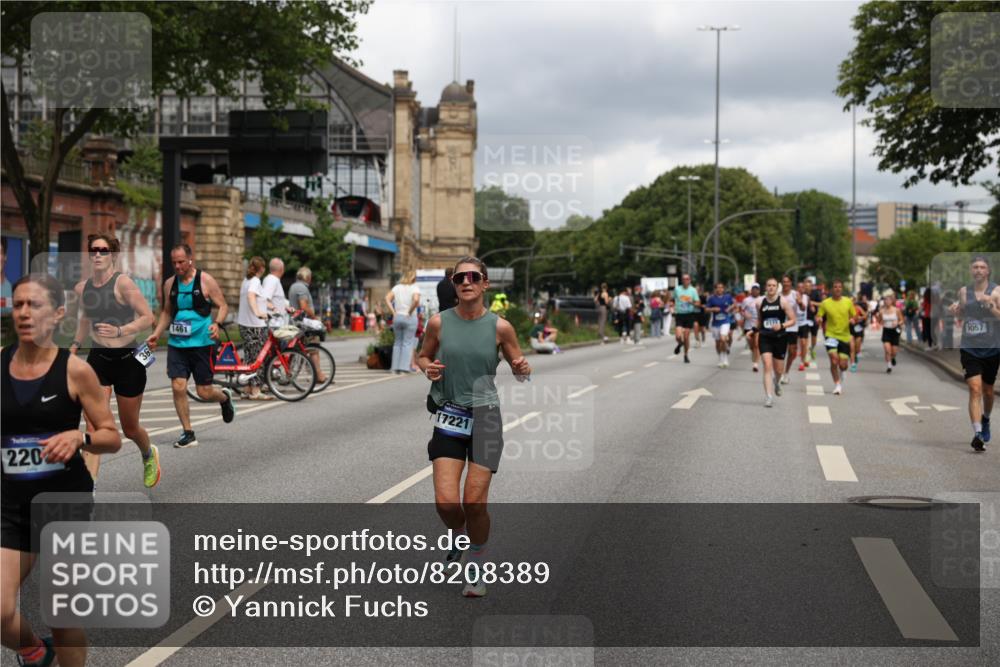 29.06.2025 - hella hamburg halbmarathon Yannick Fuchs http://msf.ph/oto/8208389 29.06.2025 10:44:58 20KM 1461, 1466, 1750, 1817, 2207, 2411, 2540, 2880, 3654, 4077, 4816, 5018, 5115, 6027, 6712, 7052, 7134, 7369, 7397, 7583, 8117, 8205, 8261, 8819, 9057, 10215, 11214, 11422, 12016, 12778, 12949, 13687, 13701, 13808, 13875, 14125, 14626, 15362, 15395, 15720, 16285, 16291, 17129, 17179, 17221, 17823, 18006, 18182, 18394, 18413, 18489 meine-sportfotos.de