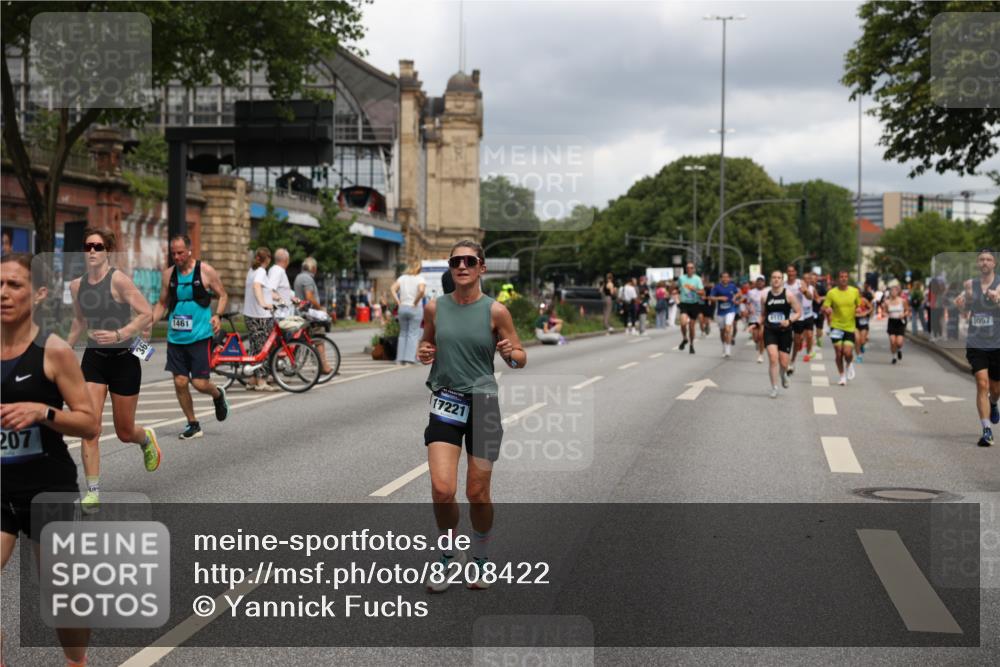 29.06.2025 - hella hamburg halbmarathon Yannick Fuchs http://msf.ph/oto/8208422 29.06.2025 10:44:58 20KM 1461, 1466, 1750, 1817, 2207, 2411, 2540, 2880, 3654, 4077, 4816, 5018, 5115, 6027, 6712, 7052, 7134, 7369, 7397, 7583, 8117, 8205, 8261, 8819, 9057, 10215, 11214, 11422, 12016, 12778, 12949, 13687, 13701, 13808, 13875, 14125, 14626, 15362, 15395, 15720, 16285, 16291, 17129, 17179, 17221, 17823, 18006, 18182, 18394, 18413, 18489 meine-sportfotos.de