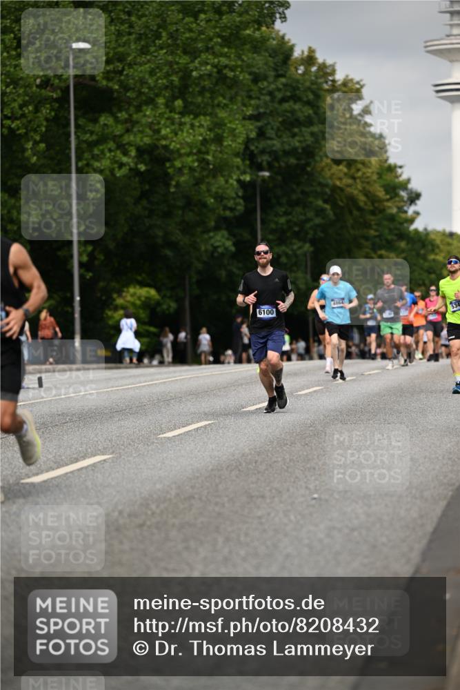 29.06.2025 - hella hamburg halbmarathon Dr. Thomas Lammeyer http://msf.ph/oto/8208432 29.06.2025 10:12:14 Kennedybrücke 1079, 1427, 1527, 2032, 2309, 3328, 3922, 4228, 4864, 5347, 6100, 7019, 9071, 9338 meine-sportfotos.de