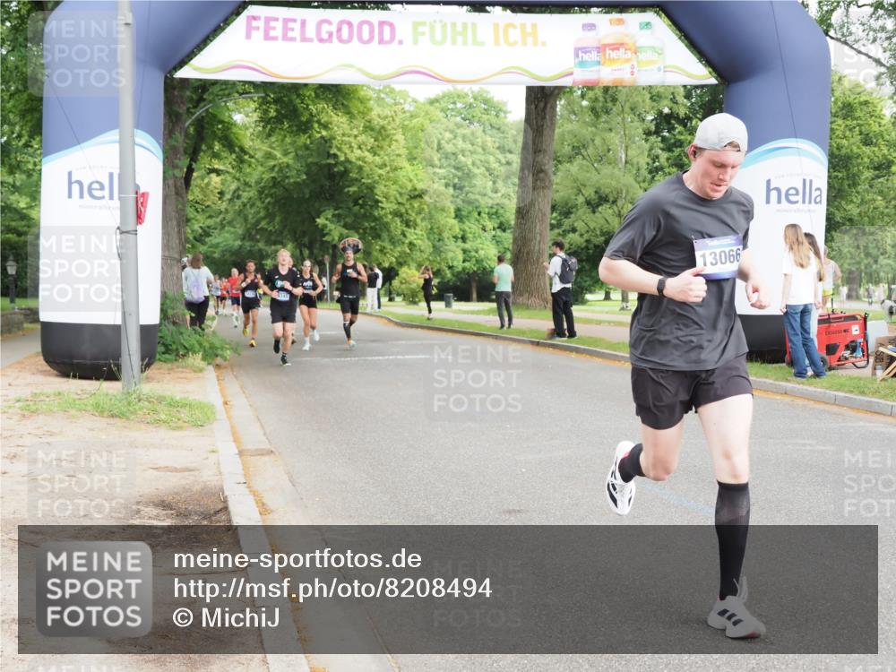 29.06.2025 - hella hamburg halbmarathon MichiJ http://msf.ph/oto/8208494 29.06.2025 10:22:47 Zwischen KM18-KM19 6473, 12290, 13066, 14549, 14975, 16148, 17802, 18455, 18731 meine-sportfotos.de