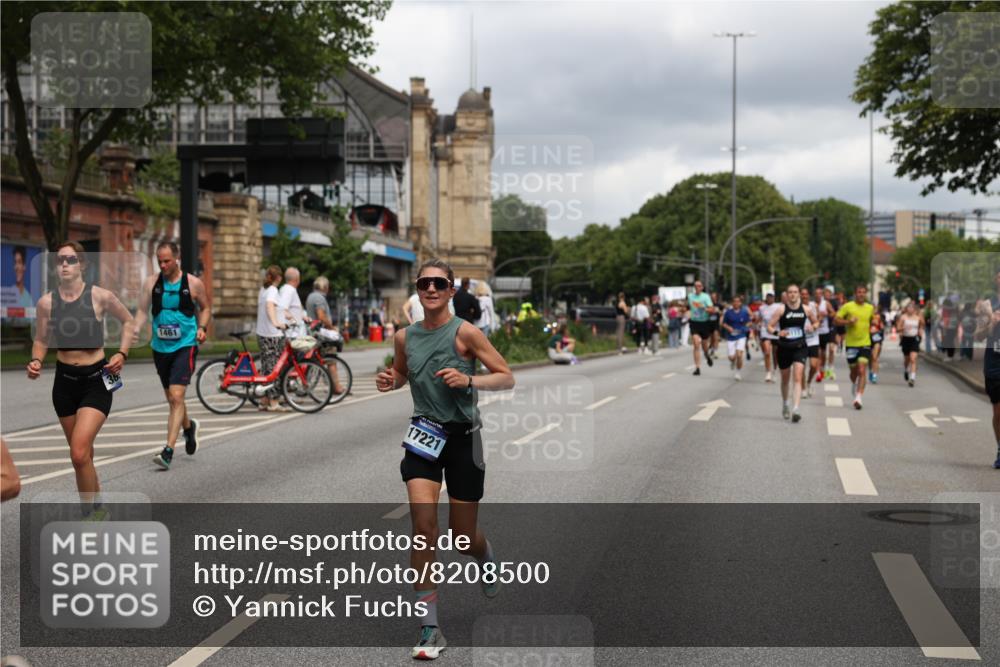 29.06.2025 - hella hamburg halbmarathon Yannick Fuchs http://msf.ph/oto/8208500 29.06.2025 10:44:58 20KM 1461, 1466, 1750, 1817, 2207, 2411, 2540, 2880, 3654, 4077, 4816, 5018, 5115, 6027, 6712, 7052, 7134, 7369, 7397, 7583, 8117, 8205, 8261, 8819, 9057, 10215, 11214, 11422, 12016, 12778, 12949, 13687, 13701, 13808, 13875, 14125, 14626, 15362, 15395, 15720, 16285, 16291, 17129, 17179, 17221, 17823, 18006, 18182, 18394, 18413, 18489 meine-sportfotos.de