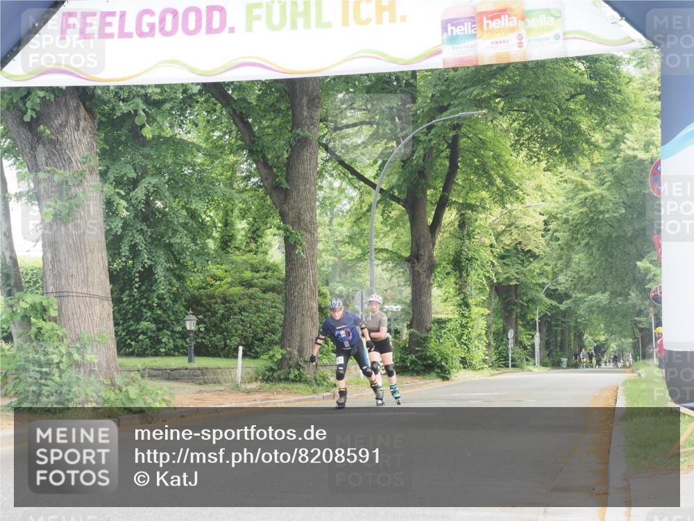 29.06.2025 - hella hamburg halbmarathon KatJ http://msf.ph/oto/8208591 29.06.2025 09:34:28 Zwischen KM18-KM19  meine-sportfotos.de