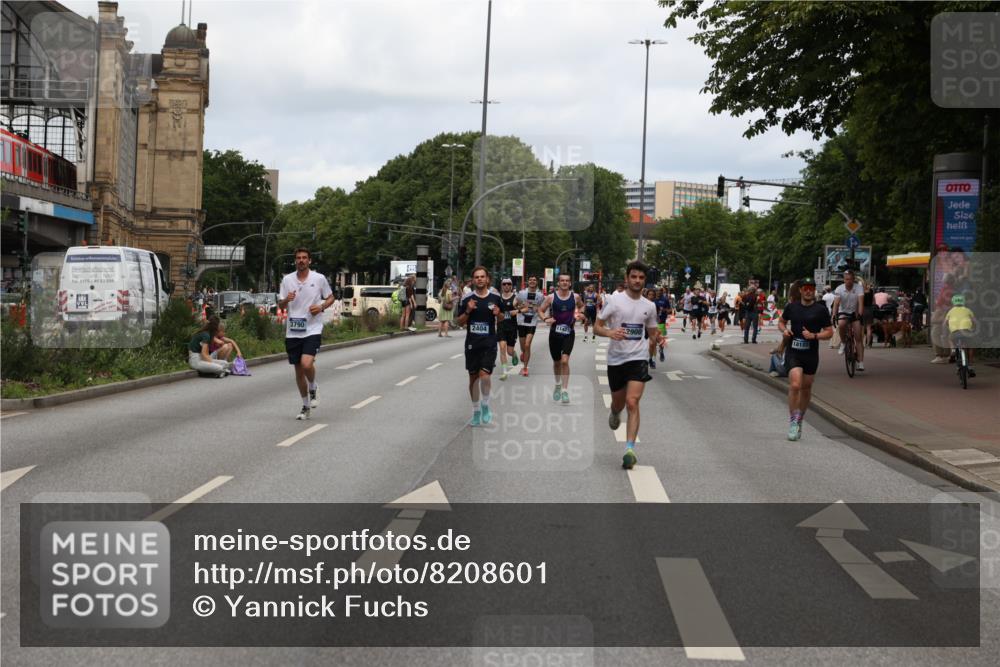 29.06.2025 - hella hamburg halbmarathon Yannick Fuchs http://msf.ph/oto/8208601 29.06.2025 10:32:19 20KM 1290, 1505, 2404, 3480, 3790, 5042, 5791, 5923, 6047, 9017, 9944, 10190, 10793, 10922, 11106, 11423, 12739, 12900, 13148, 13372, 13595, 13900, 15303, 15888, 16698, 17726, 18103, 18193, 18216, 18277, 18357, 18986 meine-sportfotos.de