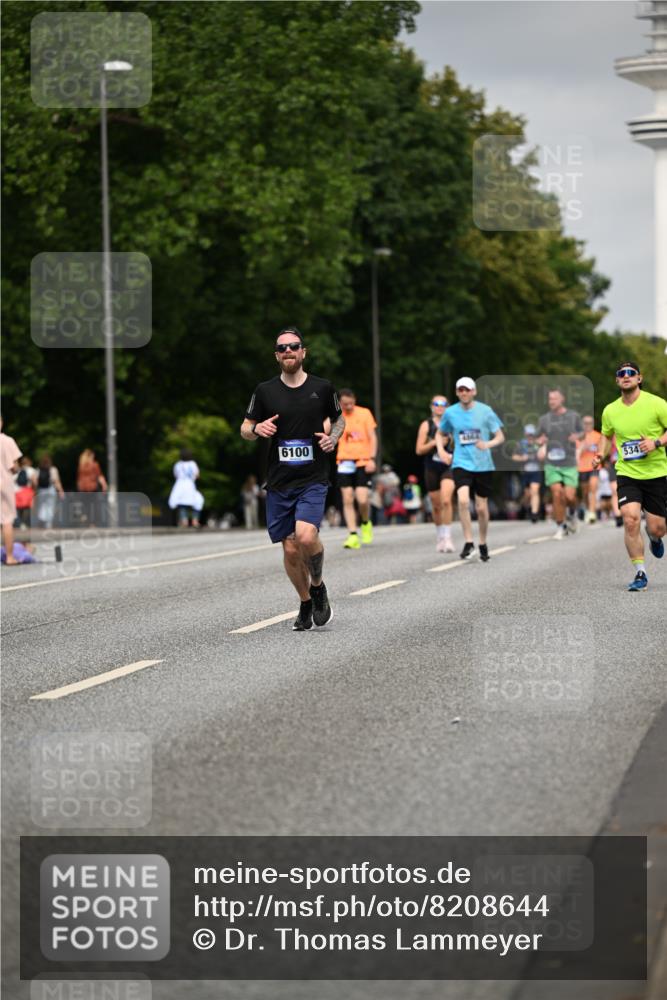 29.06.2025 - hella hamburg halbmarathon Dr. Thomas Lammeyer http://msf.ph/oto/8208644 29.06.2025 10:12:15 Kennedybrücke 1079, 1427, 1527, 2190, 2309, 3922, 4228, 4864, 5347, 6100, 7019, 9071, 9338 meine-sportfotos.de