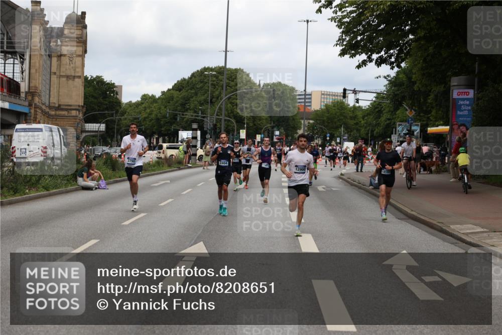 29.06.2025 - hella hamburg halbmarathon Yannick Fuchs http://msf.ph/oto/8208651 29.06.2025 10:32:19 20KM 1290, 1505, 2404, 3480, 3790, 5042, 5791, 5923, 6047, 9017, 9944, 10190, 10793, 10922, 11106, 11423, 12739, 12900, 13148, 13372, 13595, 13900, 15303, 15888, 16698, 17726, 18103, 18193, 18216, 18277, 18357, 18986 meine-sportfotos.de