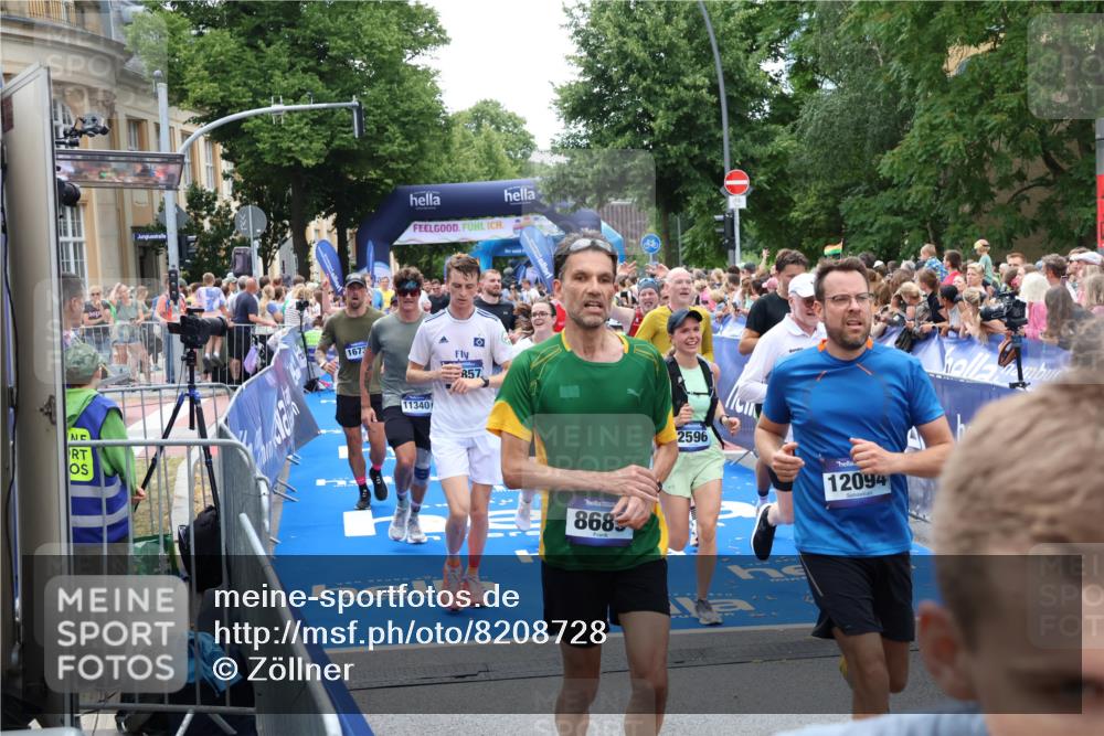 29.06.2025 - hella hamburg halbmarathon Zöllner http://msf.ph/oto/8208728 29.06.2025 10:49:39 Ziel 2504, 2516, 2592, 2596, 2889, 2937, 5705, 5978, 6115, 8689, 9038, 9463, 9649, 11340, 11679, 11977, 12094, 13233, 14562, 15392, 15857, 16114, 16592, 16738, 17001, 18058 meine-sportfotos.de