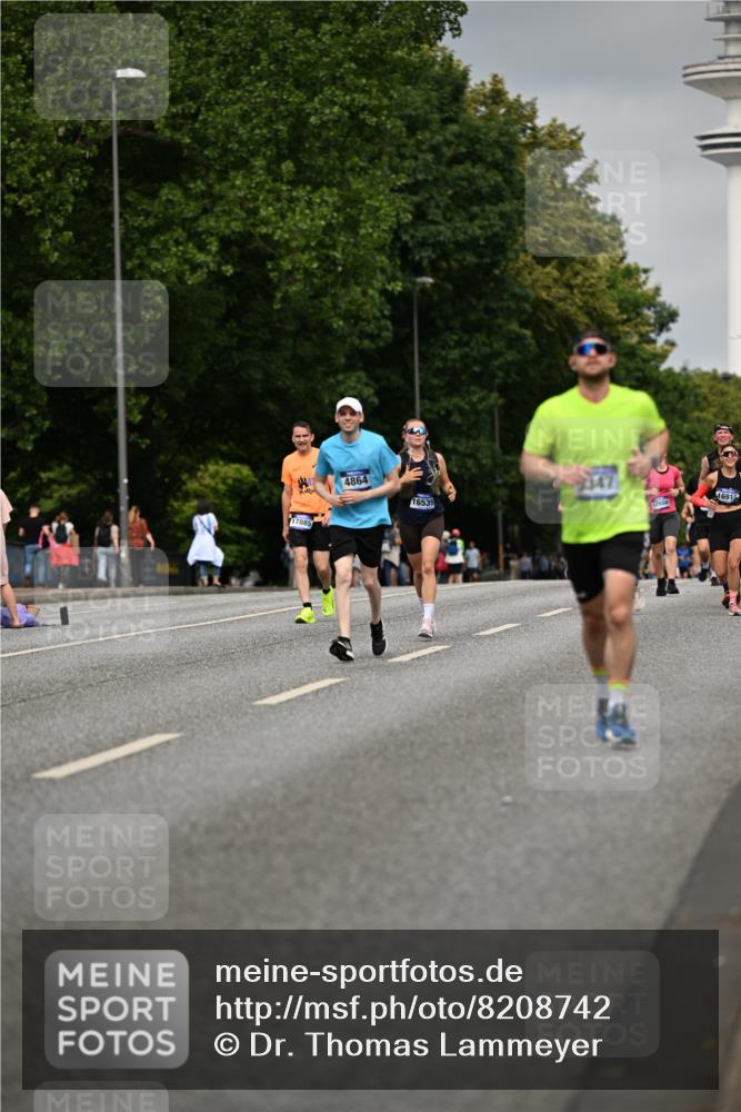 29.06.2025 - hella hamburg halbmarathon Dr. Thomas Lammeyer http://msf.ph/oto/8208742 29.06.2025 10:12:18 Kennedybrücke 1079, 1427, 1527, 2190, 2309, 3922, 4228, 4864, 5347, 6100, 7019, 9071 meine-sportfotos.de