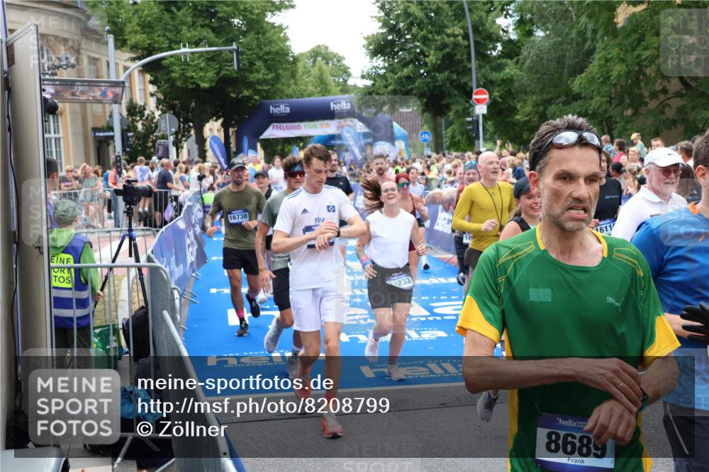 29.06.2025 - hella hamburg halbmarathon Zöllner http://msf.ph/oto/8208799 29.06.2025 10:49:40 Ziel 2504, 2516, 2592, 2596, 2706, 2889, 2937, 5705, 5978, 6115, 9038, 9463, 9649, 11340, 11679, 11977, 13233, 14562, 15392, 15857, 16114, 16592, 16738, 16843, 17001, 18058, 18451 meine-sportfotos.de