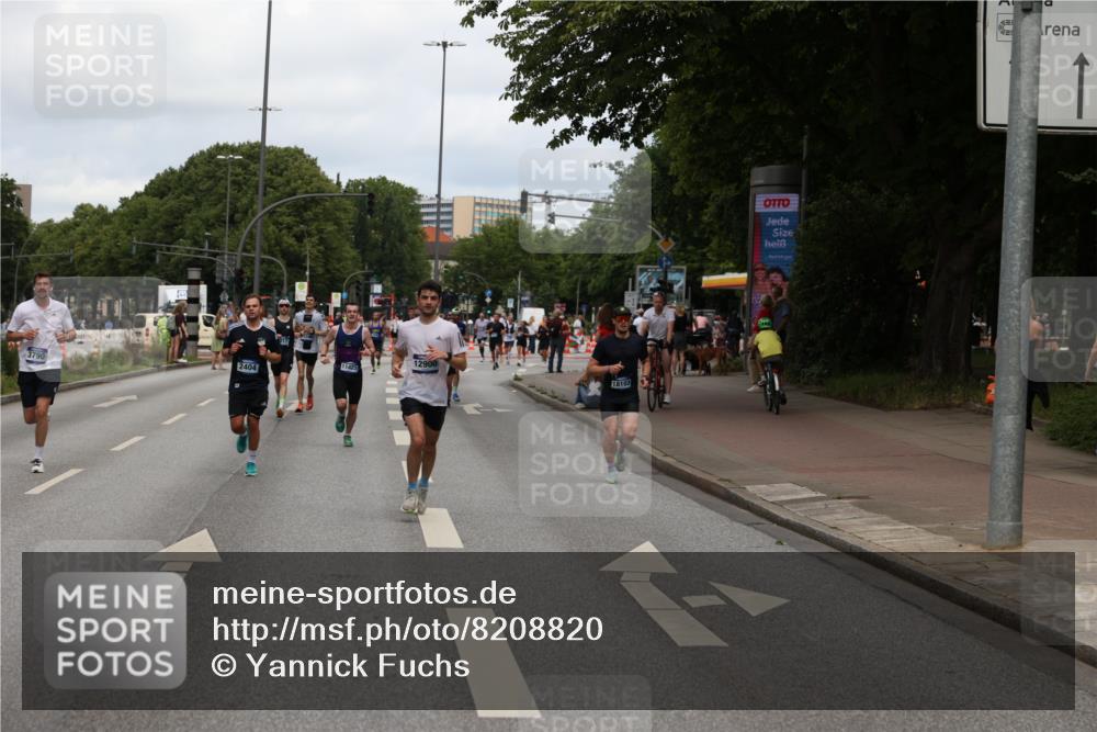 29.06.2025 - hella hamburg halbmarathon Yannick Fuchs http://msf.ph/oto/8208820 29.06.2025 10:32:19 20KM 1290, 1505, 2404, 3480, 3790, 5042, 5791, 5923, 6047, 9017, 9944, 10190, 10793, 10922, 11106, 11423, 12739, 12900, 13148, 13372, 13595, 13900, 15303, 15888, 16698, 17726, 18103, 18193, 18216, 18277, 18357, 18986 meine-sportfotos.de