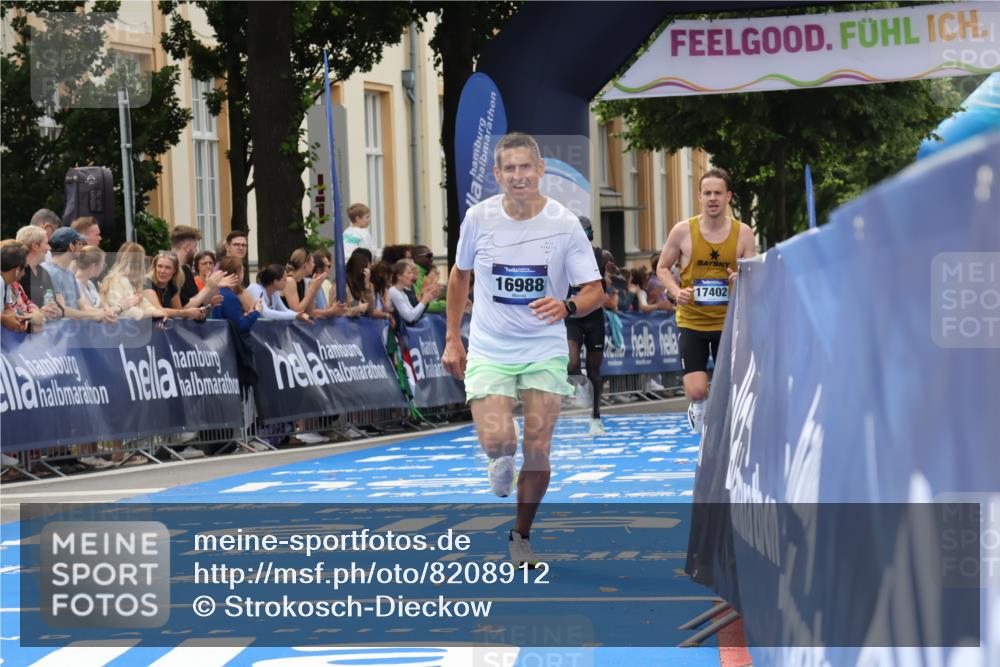 29.06.2025 - hella hamburg halbmarathon Strokosch-Dieckow http://msf.ph/oto/8208912 29.06.2025 10:20:48 Ziel 11210, 14360, 14766, 16988, 17402 meine-sportfotos.de