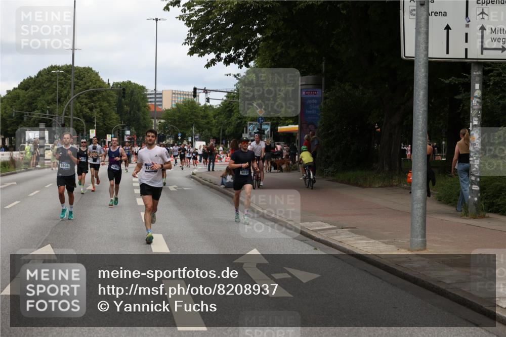 29.06.2025 - hella hamburg halbmarathon Yannick Fuchs http://msf.ph/oto/8208937 29.06.2025 10:32:20 20KM 1290, 1505, 2404, 3480, 3790, 5042, 5791, 5923, 6047, 9017, 9944, 10793, 10922, 11106, 11423, 12739, 12900, 13148, 13372, 13595, 13900, 15303, 15888, 16698, 17726, 18103, 18193, 18216, 18277, 18357, 18986 meine-sportfotos.de