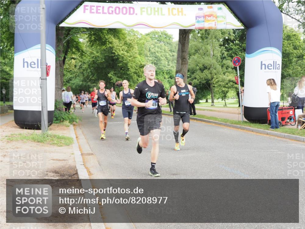 29.06.2025 - hella hamburg halbmarathon MichiJ http://msf.ph/oto/8208977 29.06.2025 10:22:51 Zwischen KM18-KM19 4246, 9345, 12290, 13066, 14310, 14549, 17802 meine-sportfotos.de