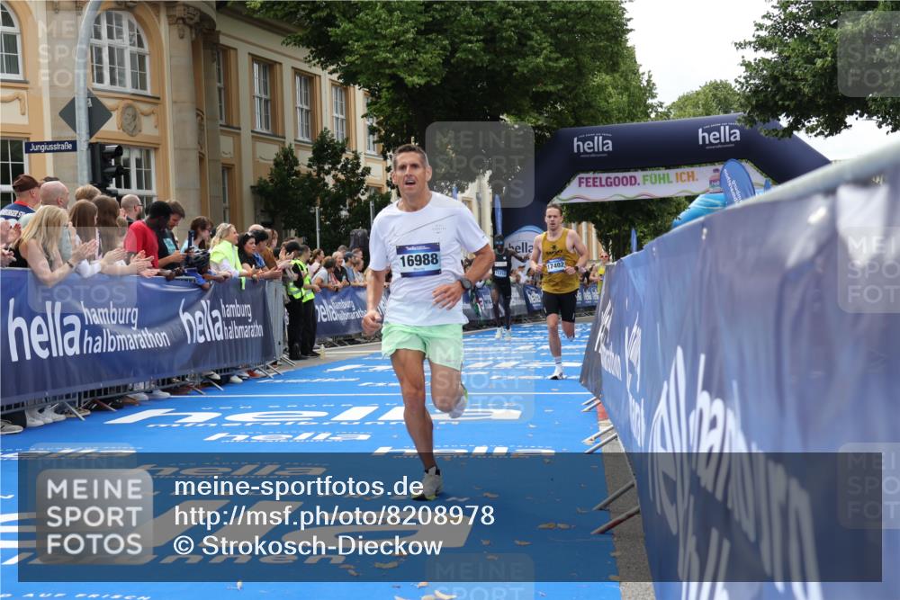 29.06.2025 - hella hamburg halbmarathon Strokosch-Dieckow http://msf.ph/oto/8208978 29.06.2025 10:20:50 Ziel 11210, 14766, 16988, 17402, 19075 meine-sportfotos.de