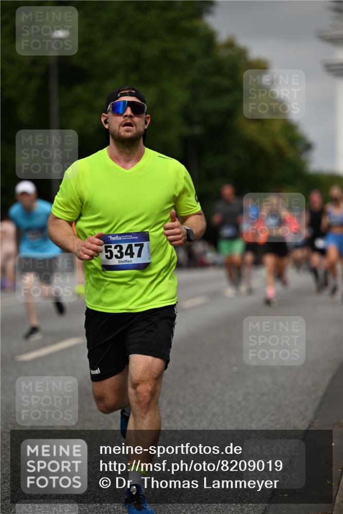 29.06.2025 - hella hamburg halbmarathon Dr. Thomas Lammeyer http://msf.ph/oto/8209019 29.06.2025 10:12:21 Kennedybrücke 1427, 1527, 2190, 2309, 4228, 4864, 5347, 6100, 6918, 7019, 9071 meine-sportfotos.de