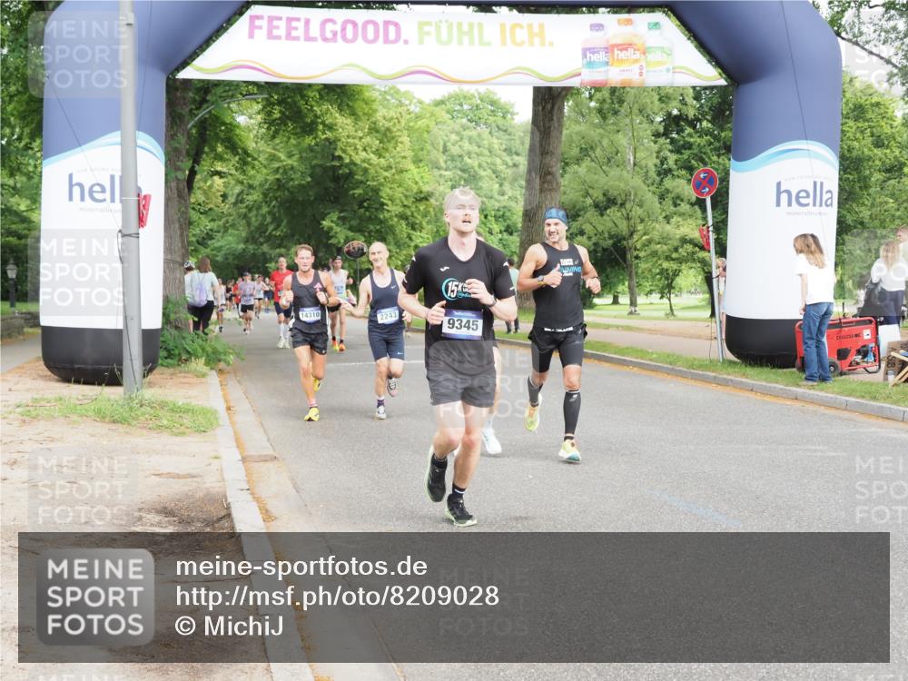 29.06.2025 - hella hamburg halbmarathon MichiJ http://msf.ph/oto/8209028 29.06.2025 10:22:51 Zwischen KM18-KM19 4246, 9345, 12290, 13066, 14310, 14549, 17802 meine-sportfotos.de
