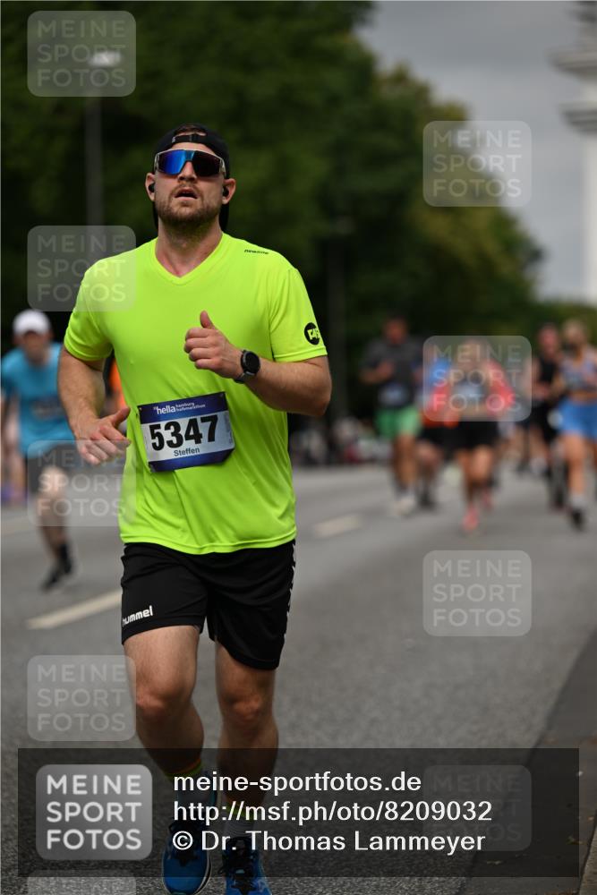 29.06.2025 - hella hamburg halbmarathon Dr. Thomas Lammeyer http://msf.ph/oto/8209032 29.06.2025 10:12:22 Kennedybrücke 1427, 1527, 2190, 2309, 4228, 4864, 5100, 5347, 6100, 6918, 9071 meine-sportfotos.de
