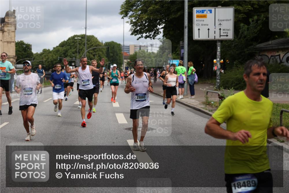 29.06.2025 - hella hamburg halbmarathon Yannick Fuchs http://msf.ph/oto/8209036 29.06.2025 10:45:05 20KM 1366, 1461, 2207, 2411, 2540, 2880, 3654, 4077, 4816, 5018, 5336, 5600, 7052, 7134, 7369, 8117, 8205, 8261, 8508, 8819, 9057, 10057, 10215, 10508, 10603, 11214, 11422, 11512, 11733, 12016, 12778, 12949, 13073, 13808, 14125, 15480, 15720, 15871, 16285, 16291, 16907, 17129, 17221, 17823, 18006, 18182, 18413, 18489, 19007 meine-sportfotos.de