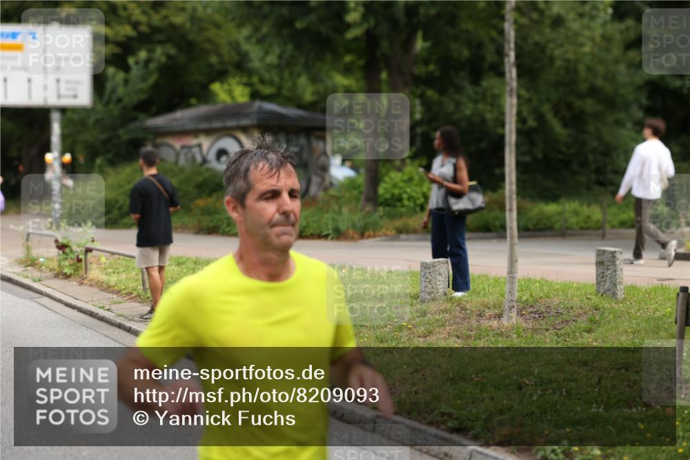 29.06.2025 - hella hamburg halbmarathon Yannick Fuchs http://msf.ph/oto/8209093 29.06.2025 10:45:05 20KM 1366, 1461, 2207, 2411, 2540, 2880, 3654, 4077, 4816, 5018, 5336, 5600, 7052, 7134, 7369, 8117, 8205, 8261, 8508, 8819, 9057, 10057, 10215, 10508, 10603, 11214, 11422, 11512, 11733, 12016, 12778, 12949, 13073, 13808, 14125, 15480, 15720, 15871, 16285, 16291, 16907, 17129, 17221, 17823, 18006, 18182, 18413, 18489, 19007 meine-sportfotos.de