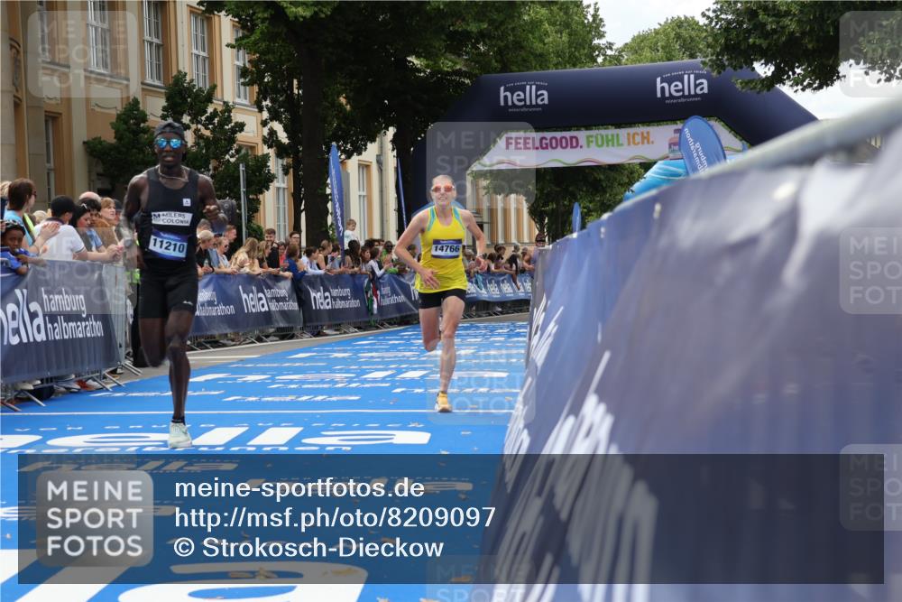 29.06.2025 - hella hamburg halbmarathon Strokosch-Dieckow http://msf.ph/oto/8209097 29.06.2025 10:20:53 Ziel 6530, 11210, 14766, 16988, 17402, 19075 meine-sportfotos.de