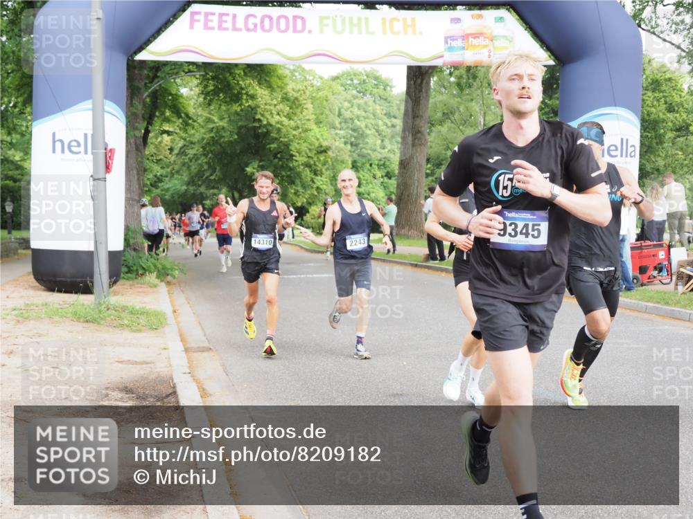 29.06.2025 - hella hamburg halbmarathon MichiJ http://msf.ph/oto/8209182 29.06.2025 10:22:52 Zwischen KM18-KM19 4246, 9345, 10865, 13066, 14310, 17802 meine-sportfotos.de
